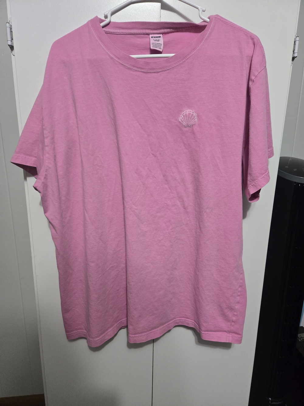PINK Victoria's Secret Pink Tee with Shell Embroidery
